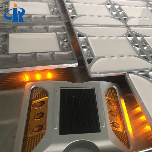 Double Side Led Solar Pavement Markers In Philippines With Stem